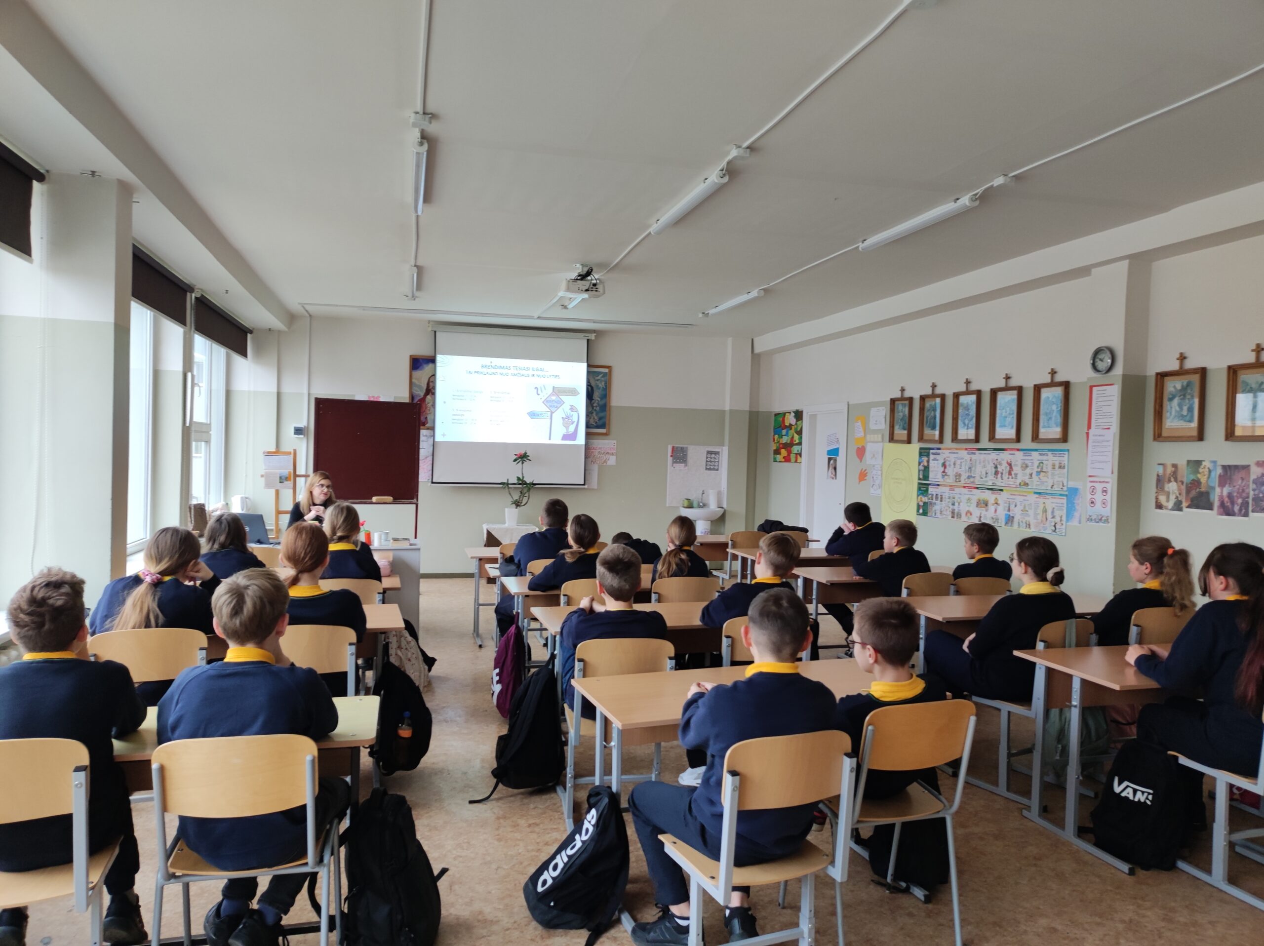 Projektas (NE)PIRMAS KARTAS